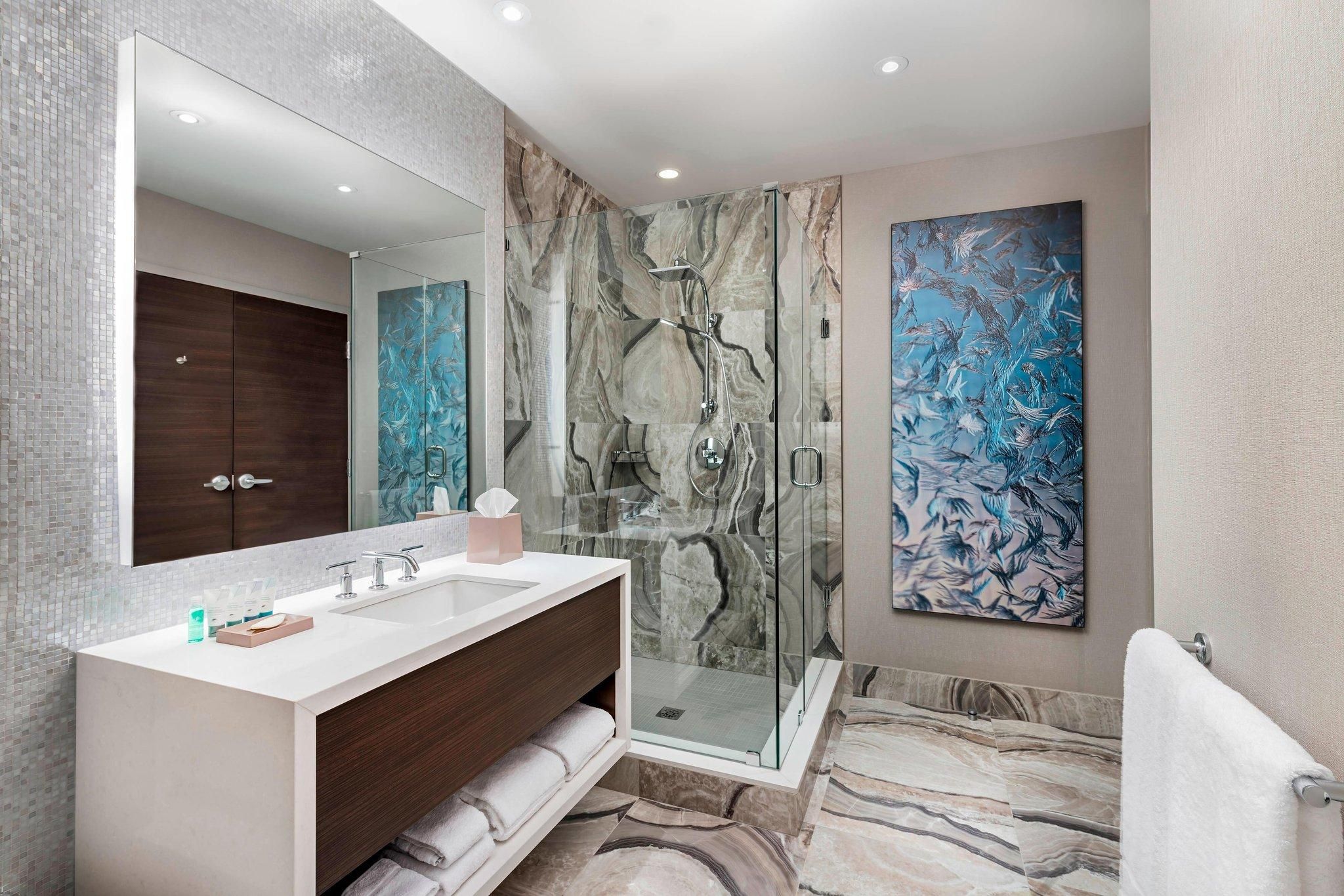 Harbour Suite, 1 Bedroom Suite, 1 King, Lake view
