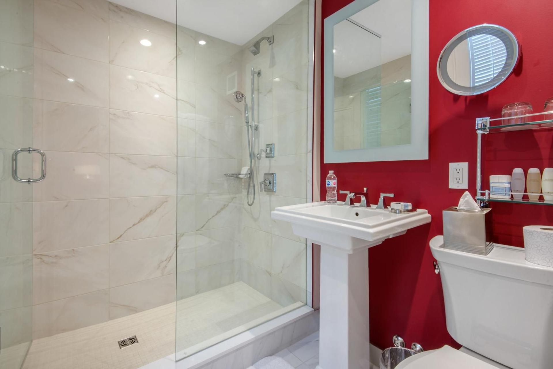 Luxury Executive Suite with 1 King Bed