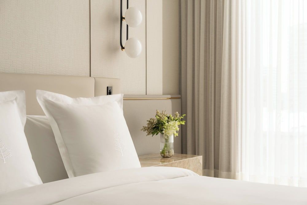 Yorkville Suite