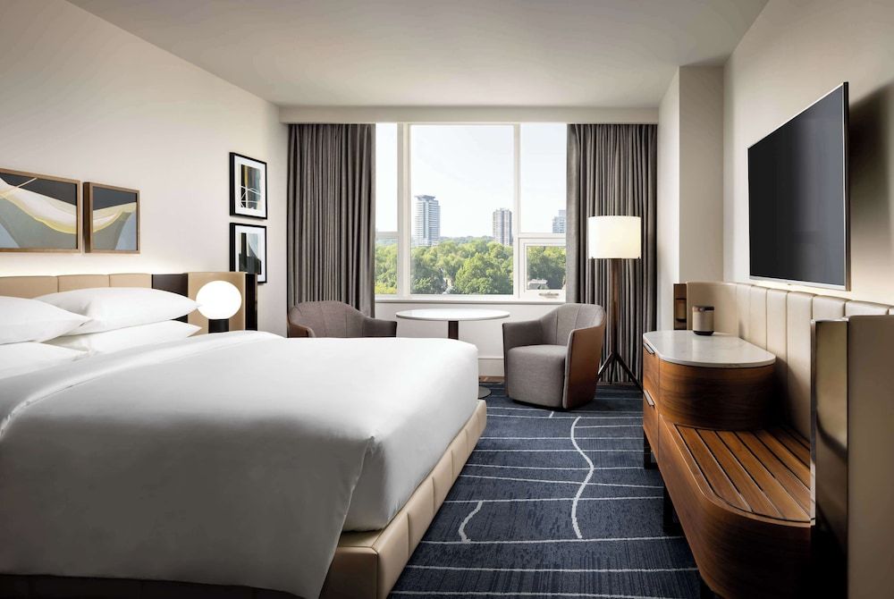 Park Hyatt Toronto Room, 1 King Bed 2