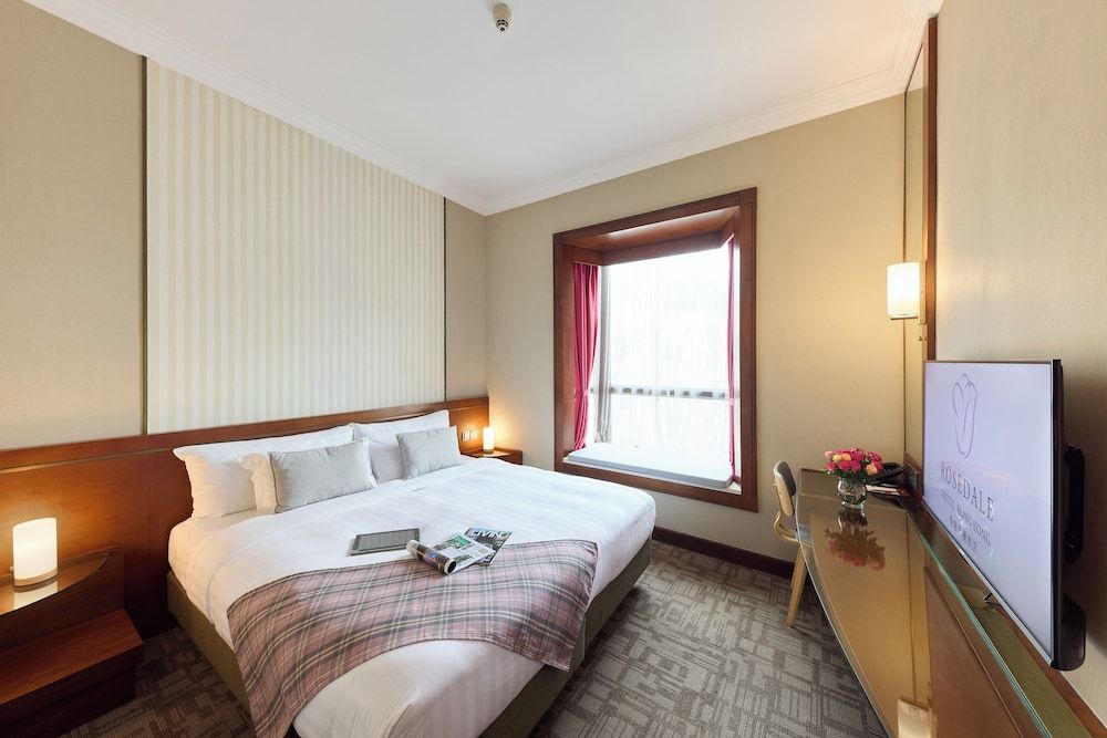 Deluxe Suite (7 - 23/F)