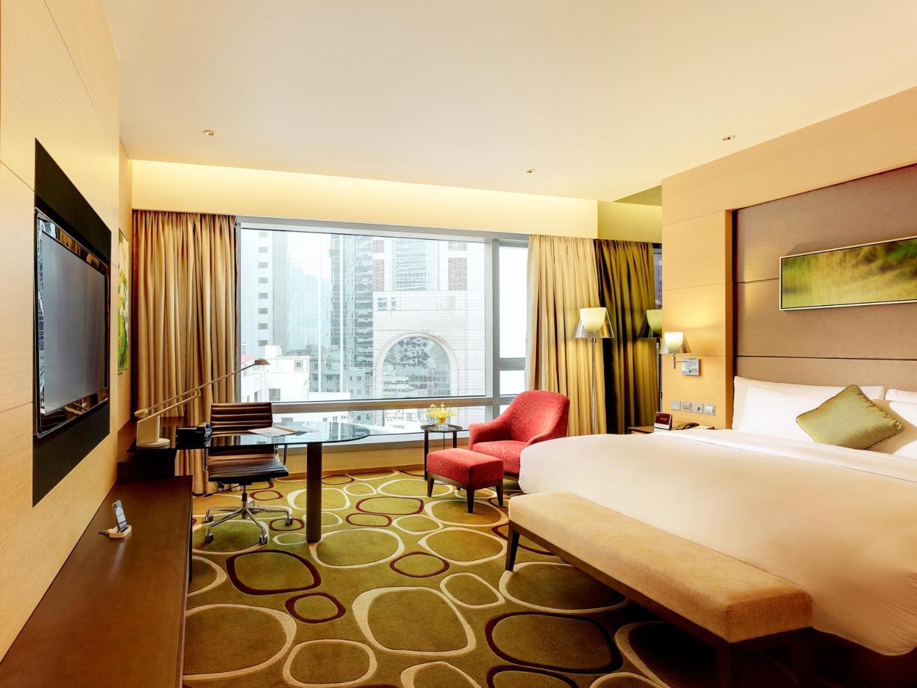Standard King Room with Crowne Privileges Benefit for 1 Pax