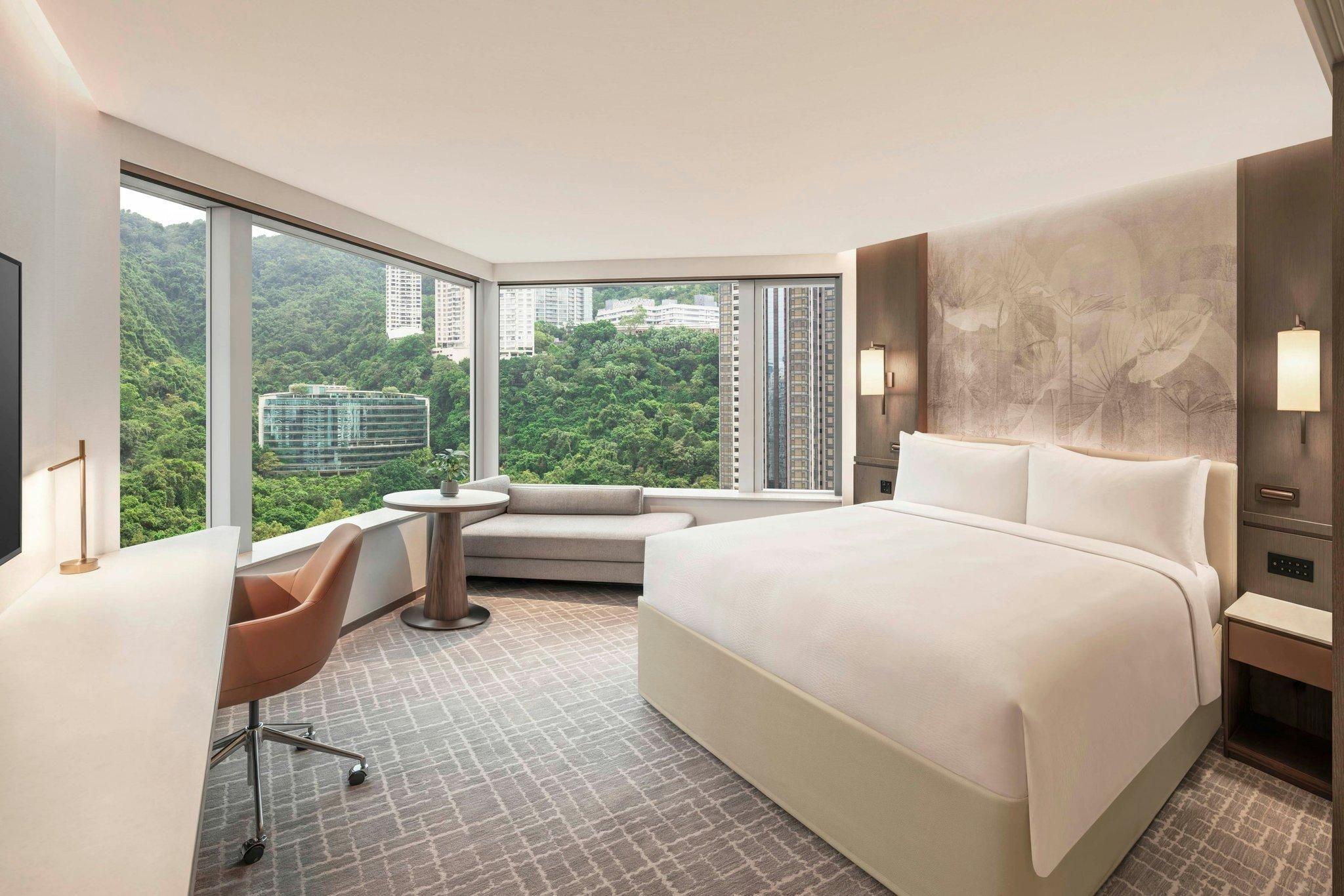 Infinity Guest Room, Guest room, 1 King, City view