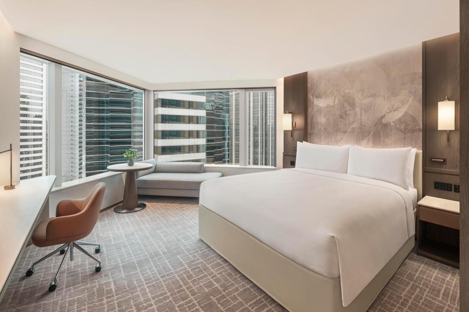 Infinity Guest Room, Guest room, 1 King, City view