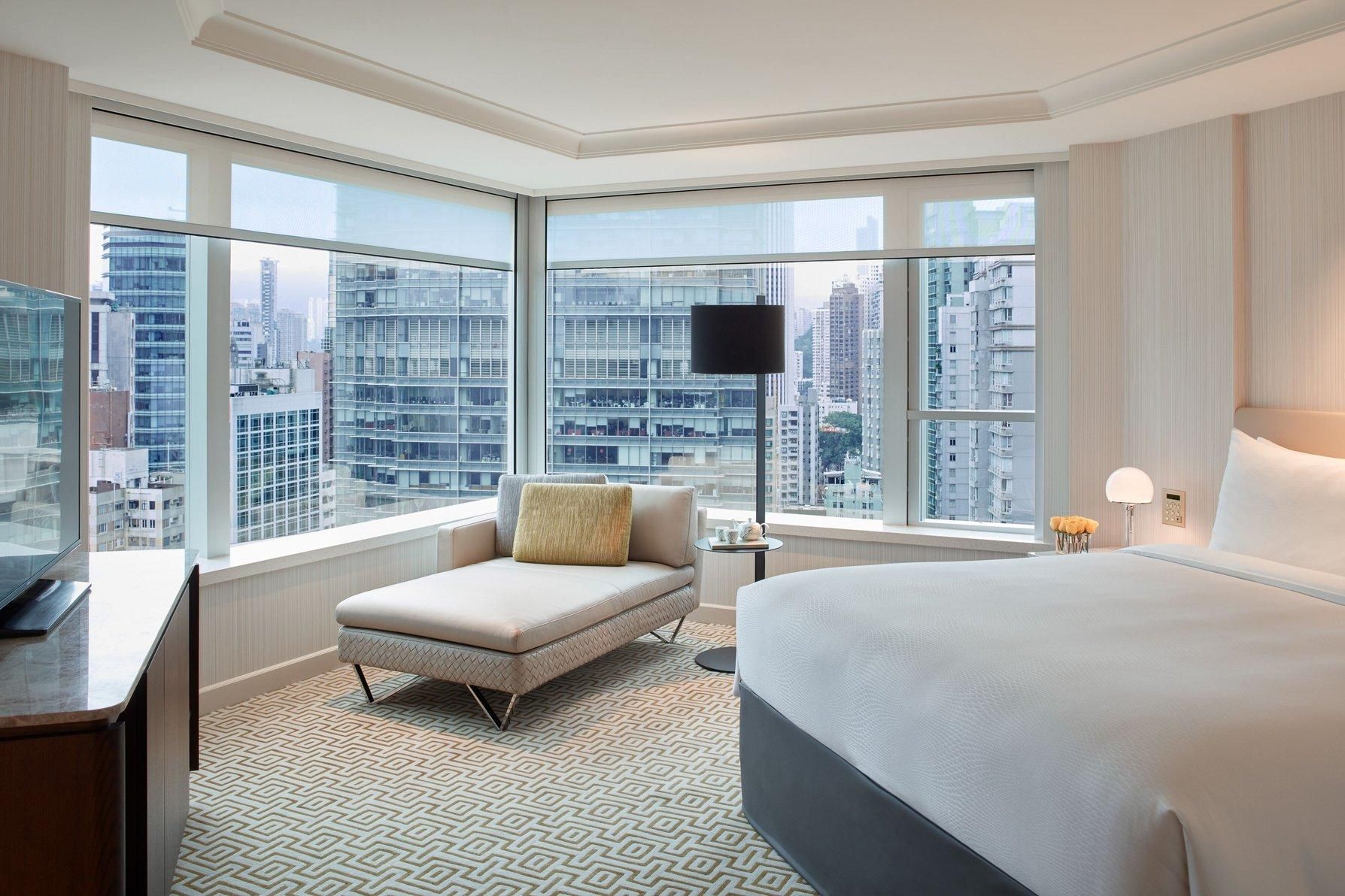 Executive lounge access, Suite, 1 King, Round bed