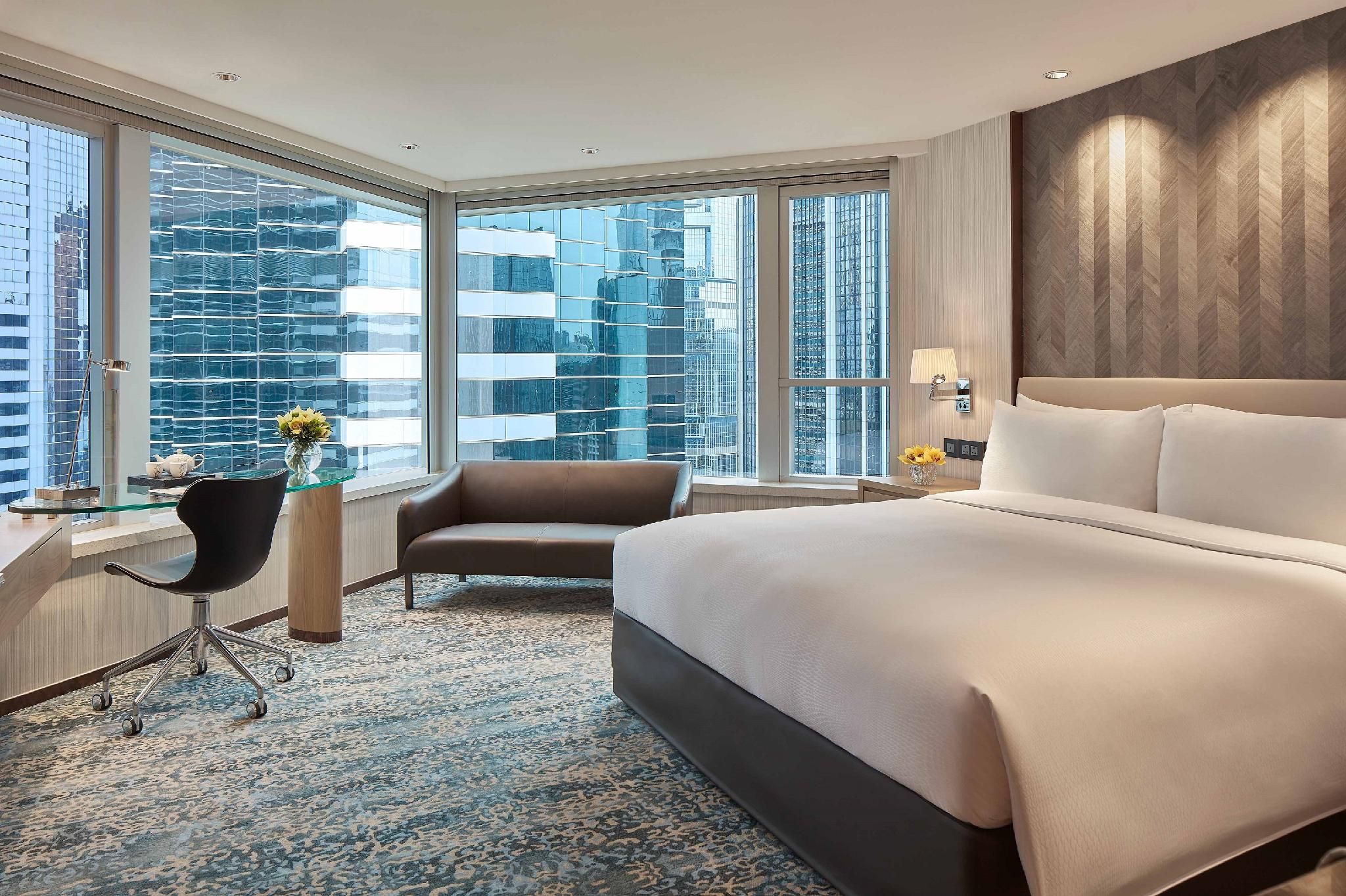 Executive Room, Executive lounge access, Guest room, 1 King, City view