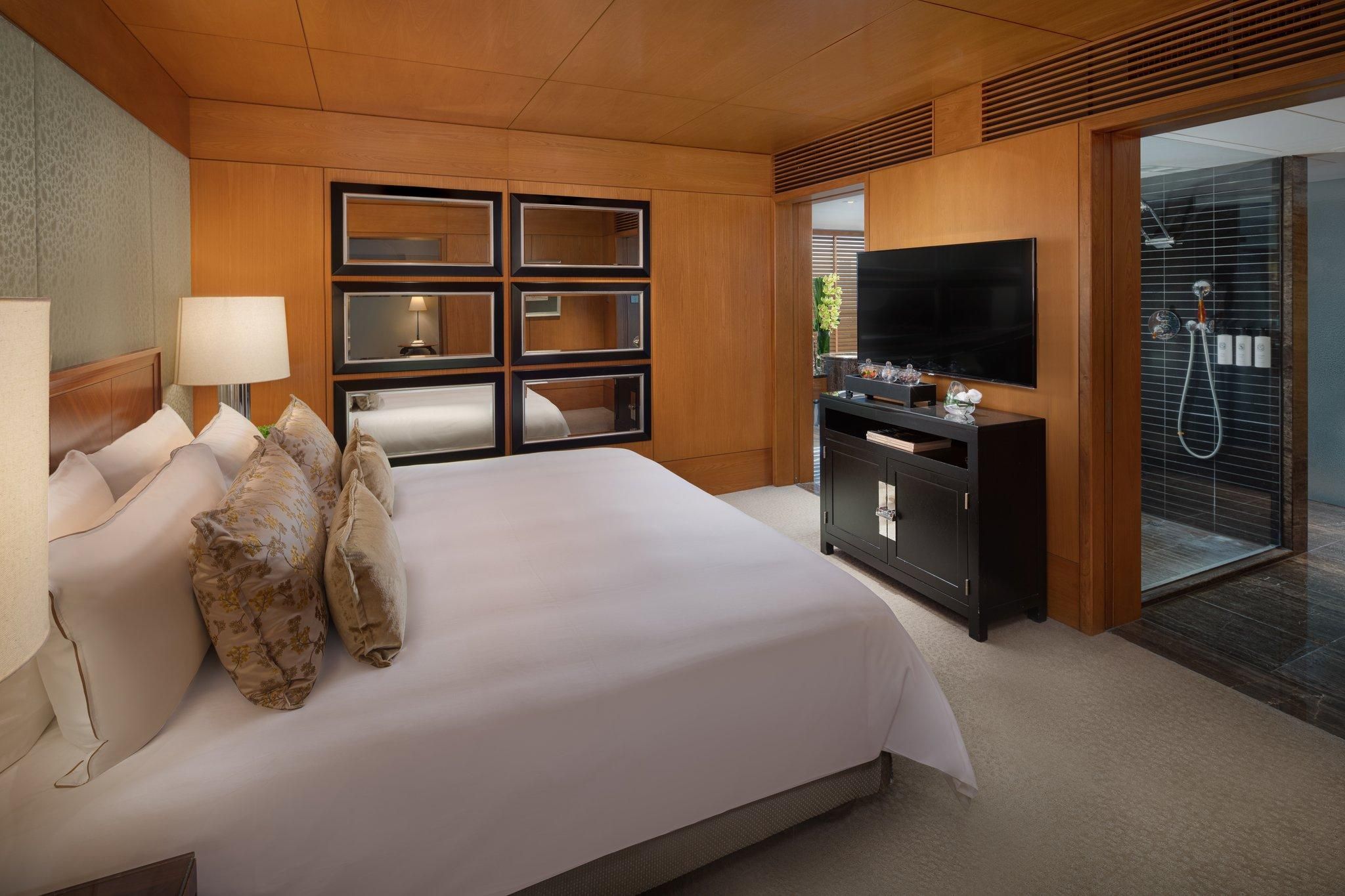 Harbour View King Suite