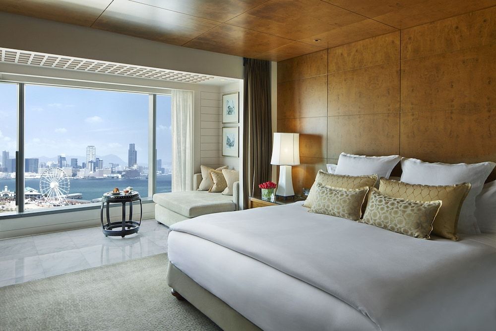 Club Twin Room, Harbor View