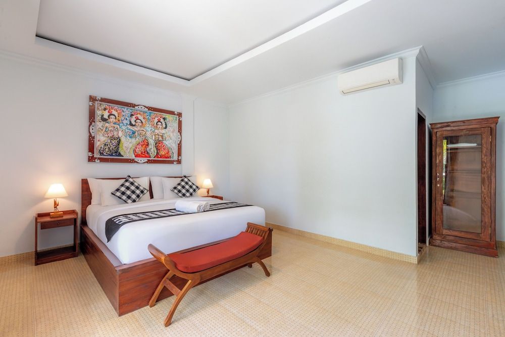 Tinggian Hill Retreat Deluxe Room 5