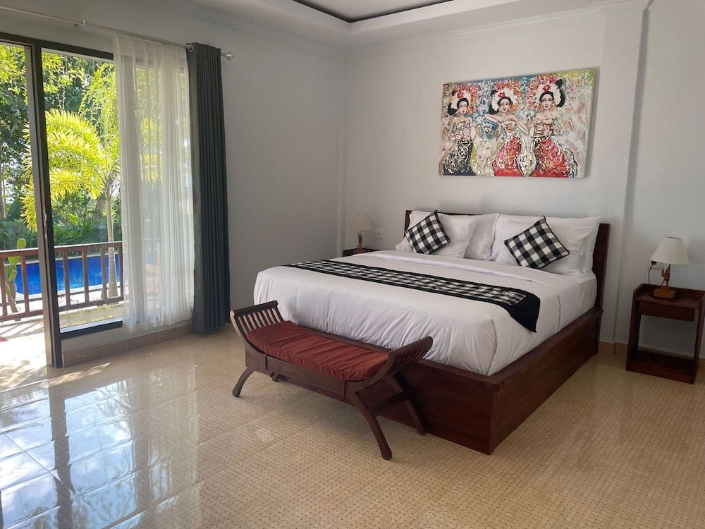 Tinggian Hill Retreat Deluxe Room