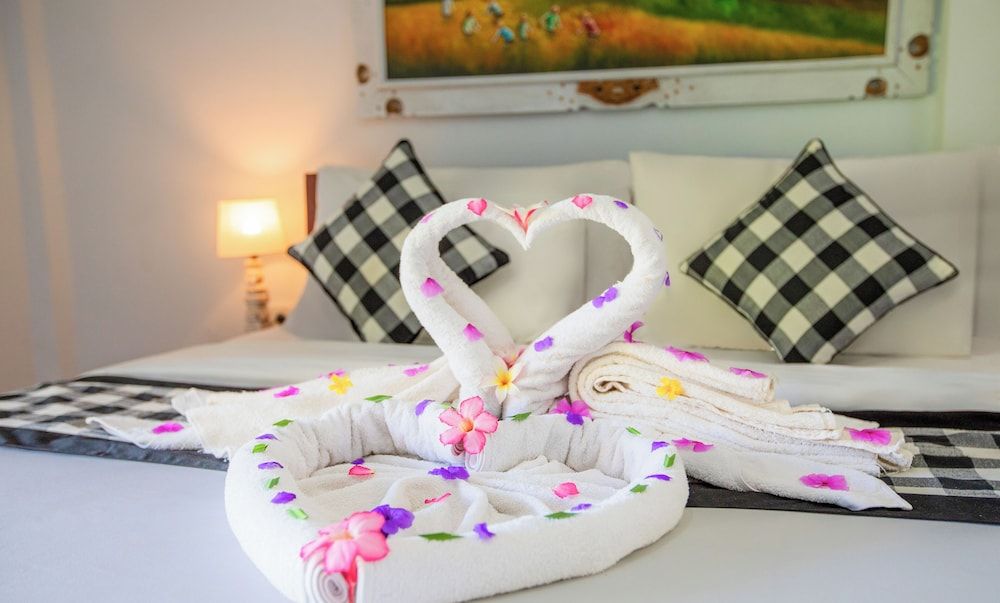 Tinggian Hill Retreat Deluxe Room 9