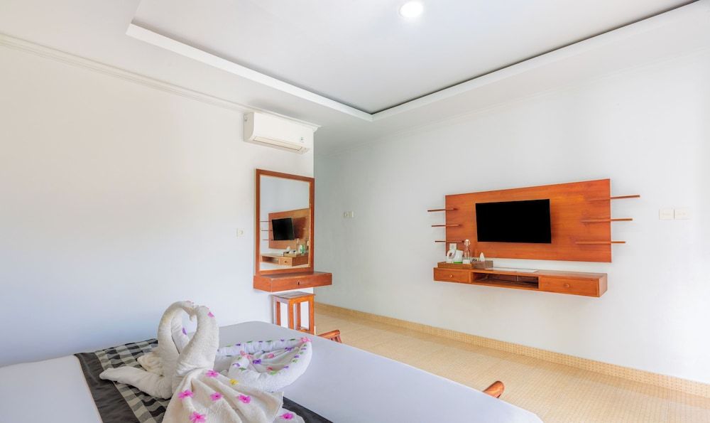 Tinggian Hill Retreat Deluxe Room 22