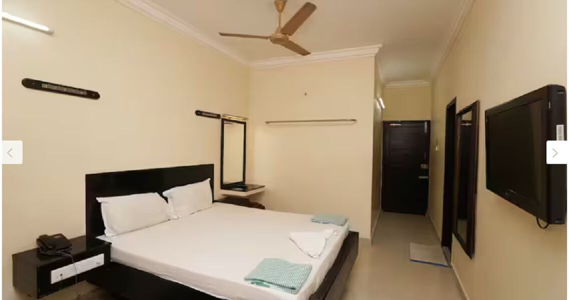 CLUB AC -THREE BEDDED