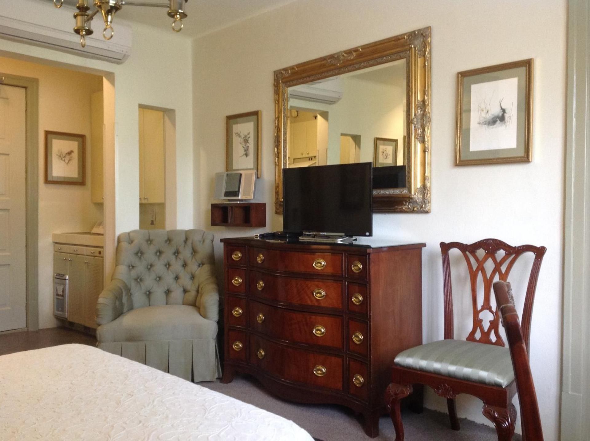 Suite 2