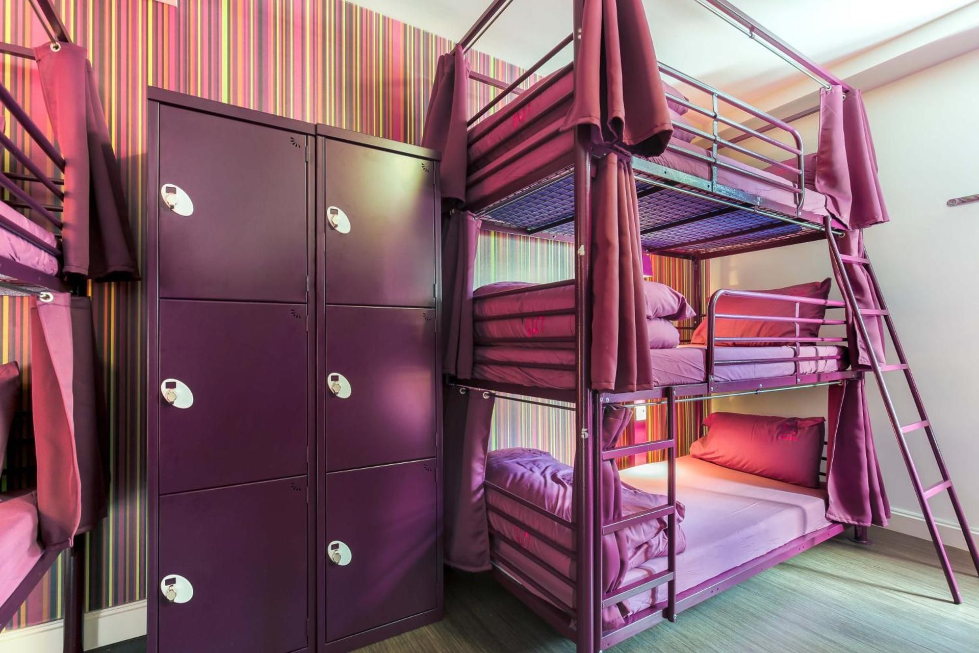Bed in 15-Bed Mixed Dormitory Room Ensuite