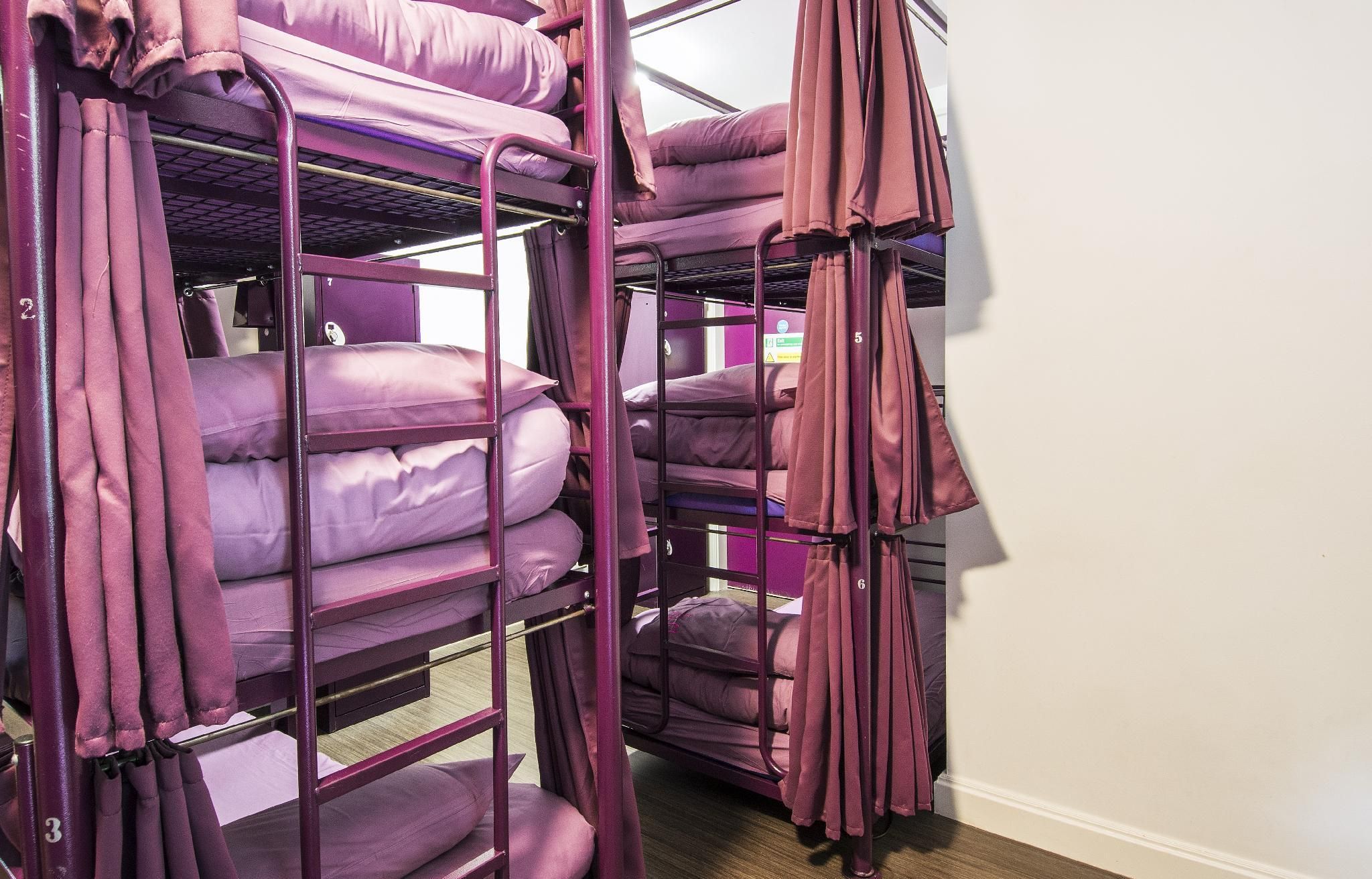 Bed in 12-Bed Mixed Dorm Ensuite