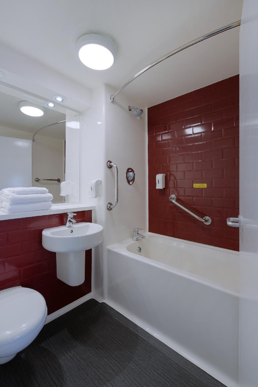 Travelodge London Crystal Palace Family Room 3