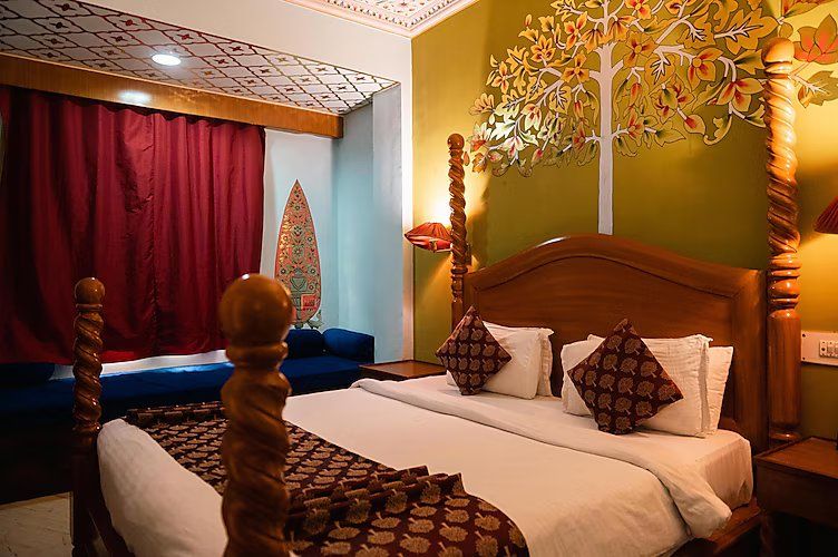 Fort Chandragupt Deluxe Room 2