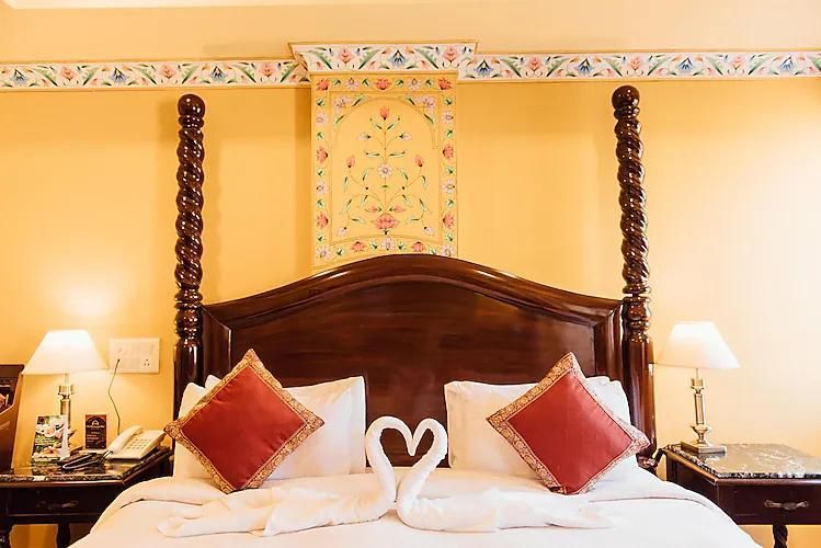 Fort Chandragupt Deluxe Room 5