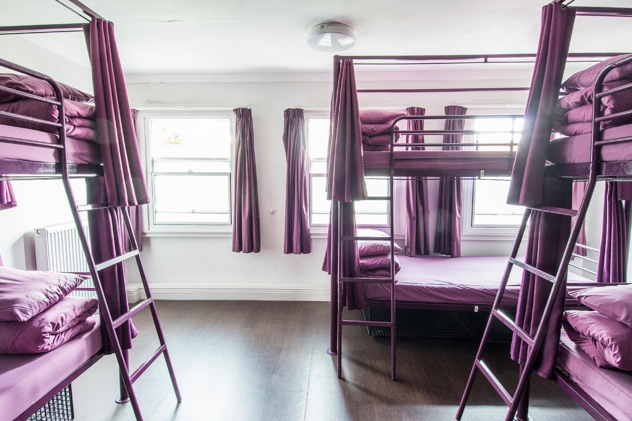 1 Person in 4 Bed Mixed Dormitory Ensuite