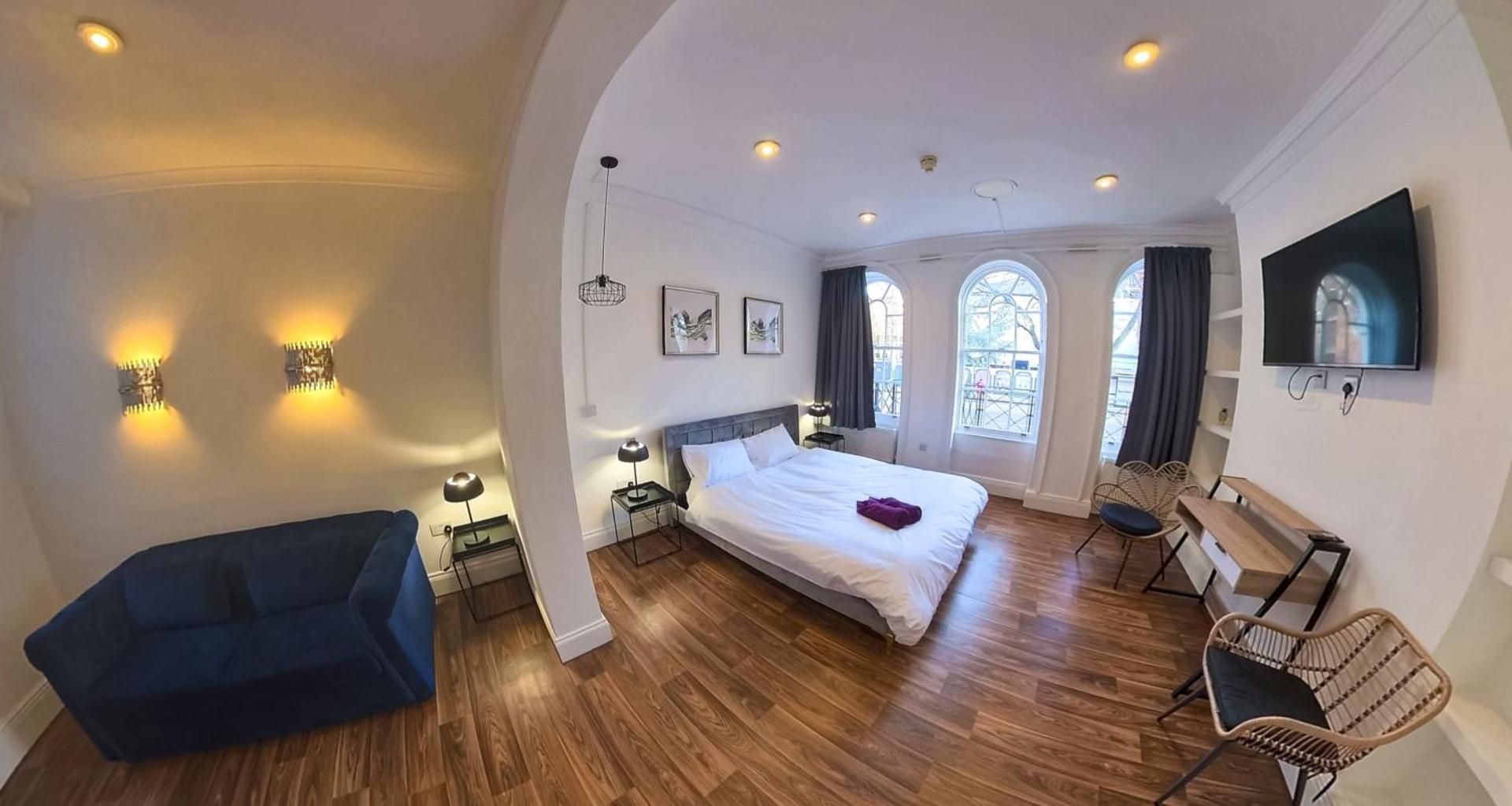 Superior 4-Bed Family Room Ensuite