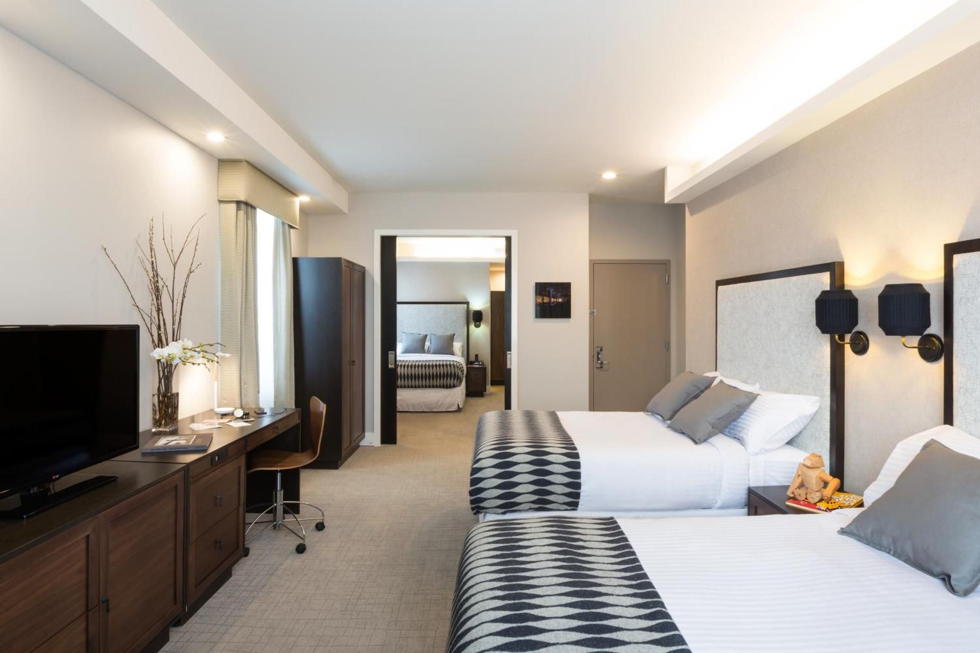 Deluxe Loft Suite