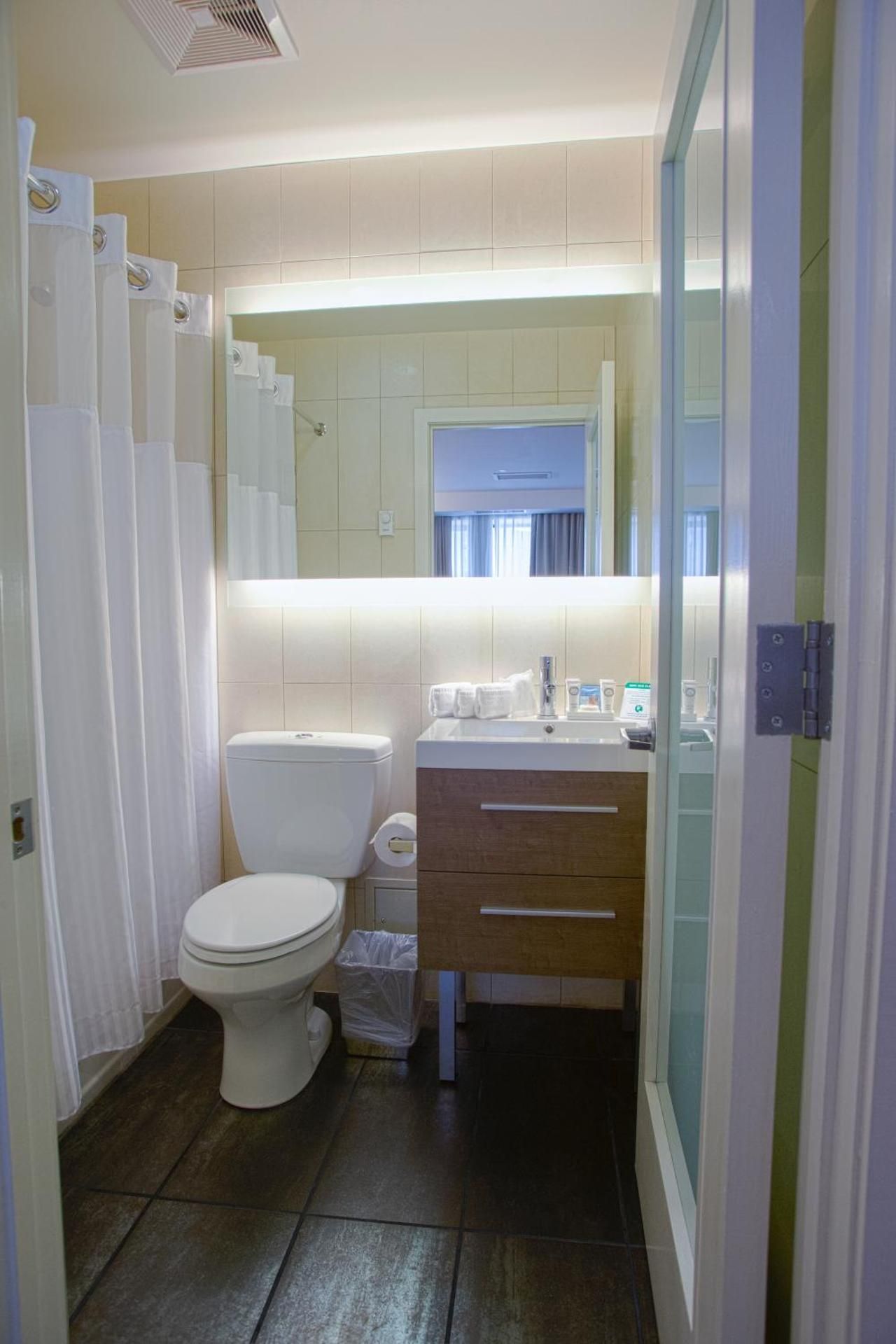 Deluxe Loft Suite