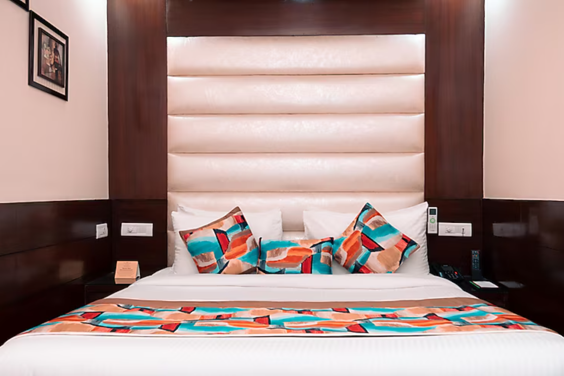 Winter Green Premium Room