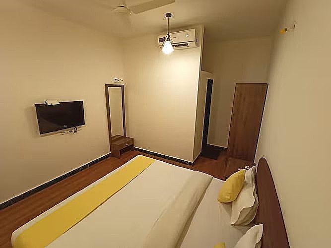 Pali Beach Resort & Waterpark AC Deluxe 3