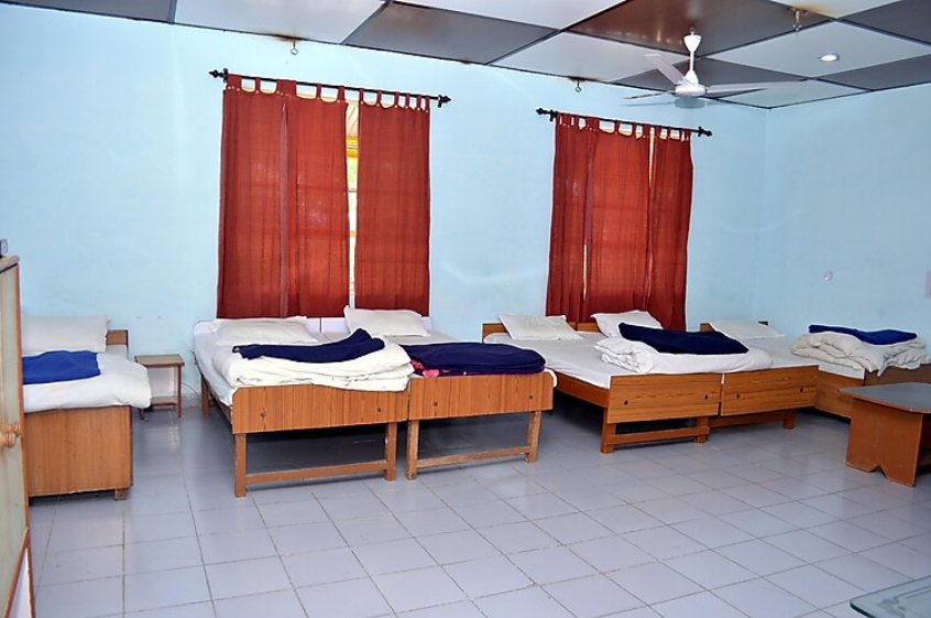 Residence Room 6 bedded