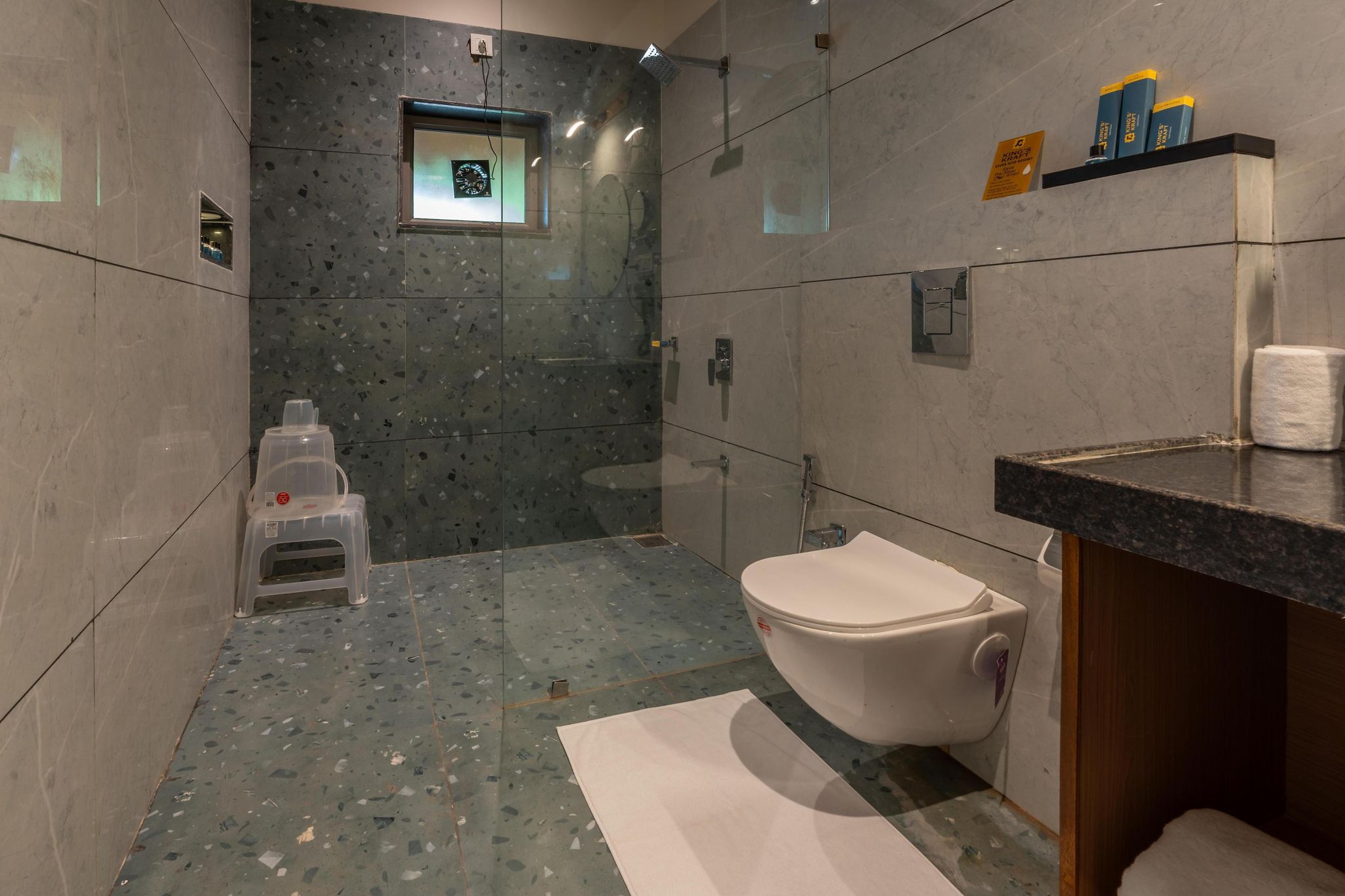 King’s Kraft River Side Resort CLUB COTTAGE 6