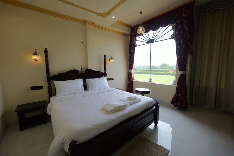 Shree Raja Ram Hotel and Resort, Ujjain Rambagh Suite 2