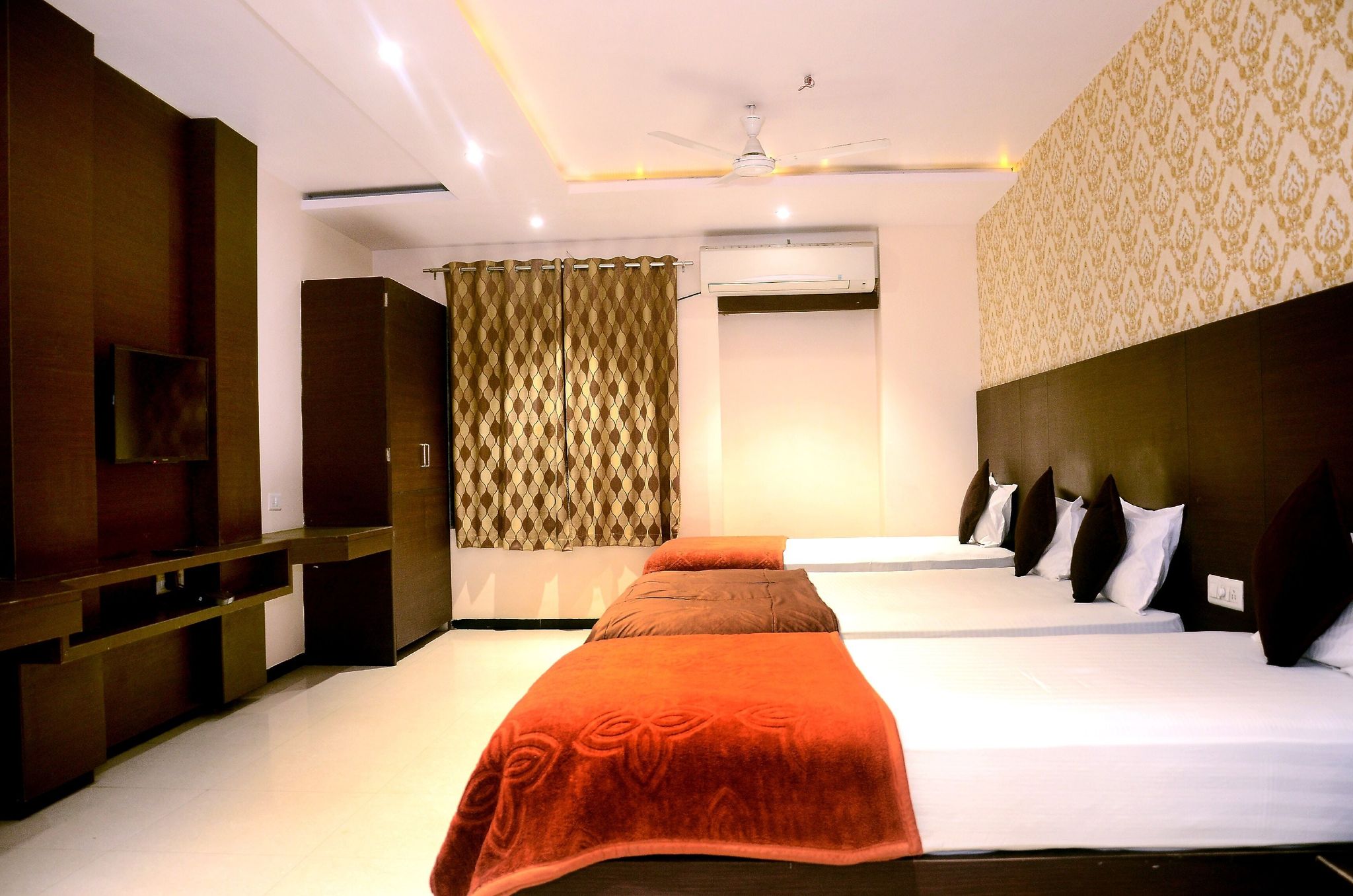 Shree Raja Ram Hotel and Resort, Ujjain Rambagh Suite 3
