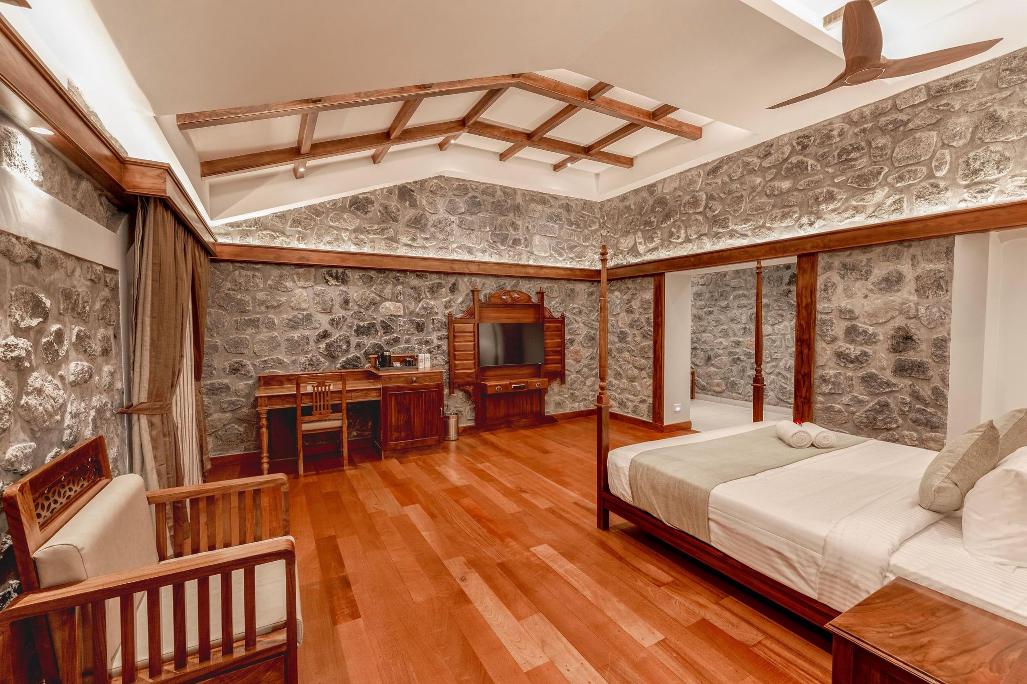 Le Montfort Resort Cardamom Crest 18