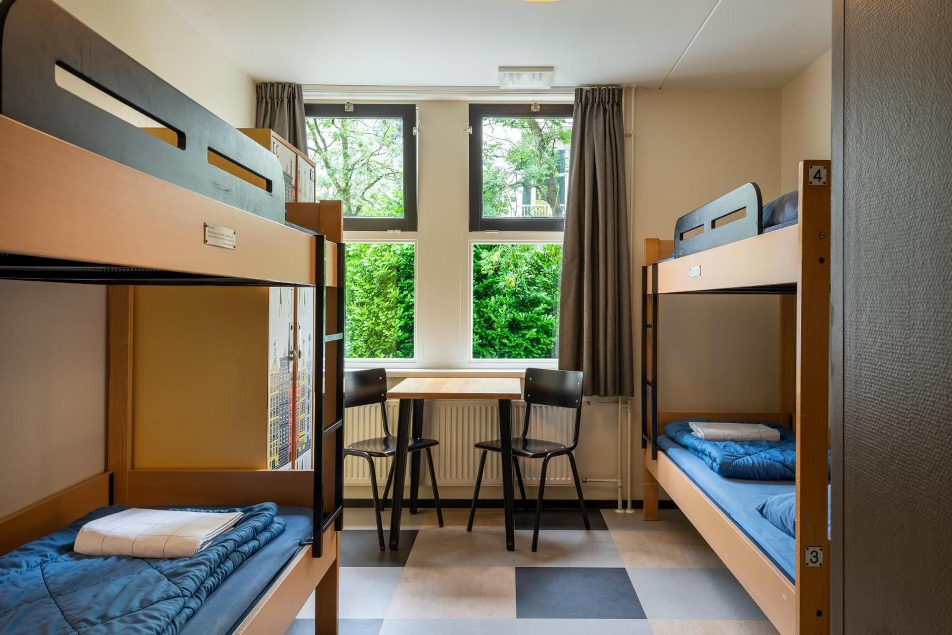 Quadruple Room with Private Bathroom and Shower