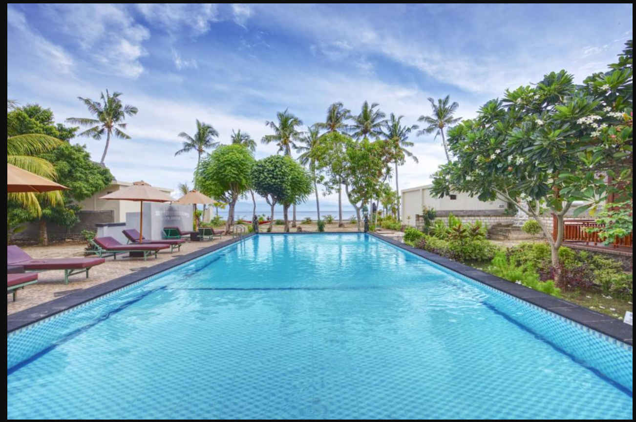 Swimming pool [outdoor]