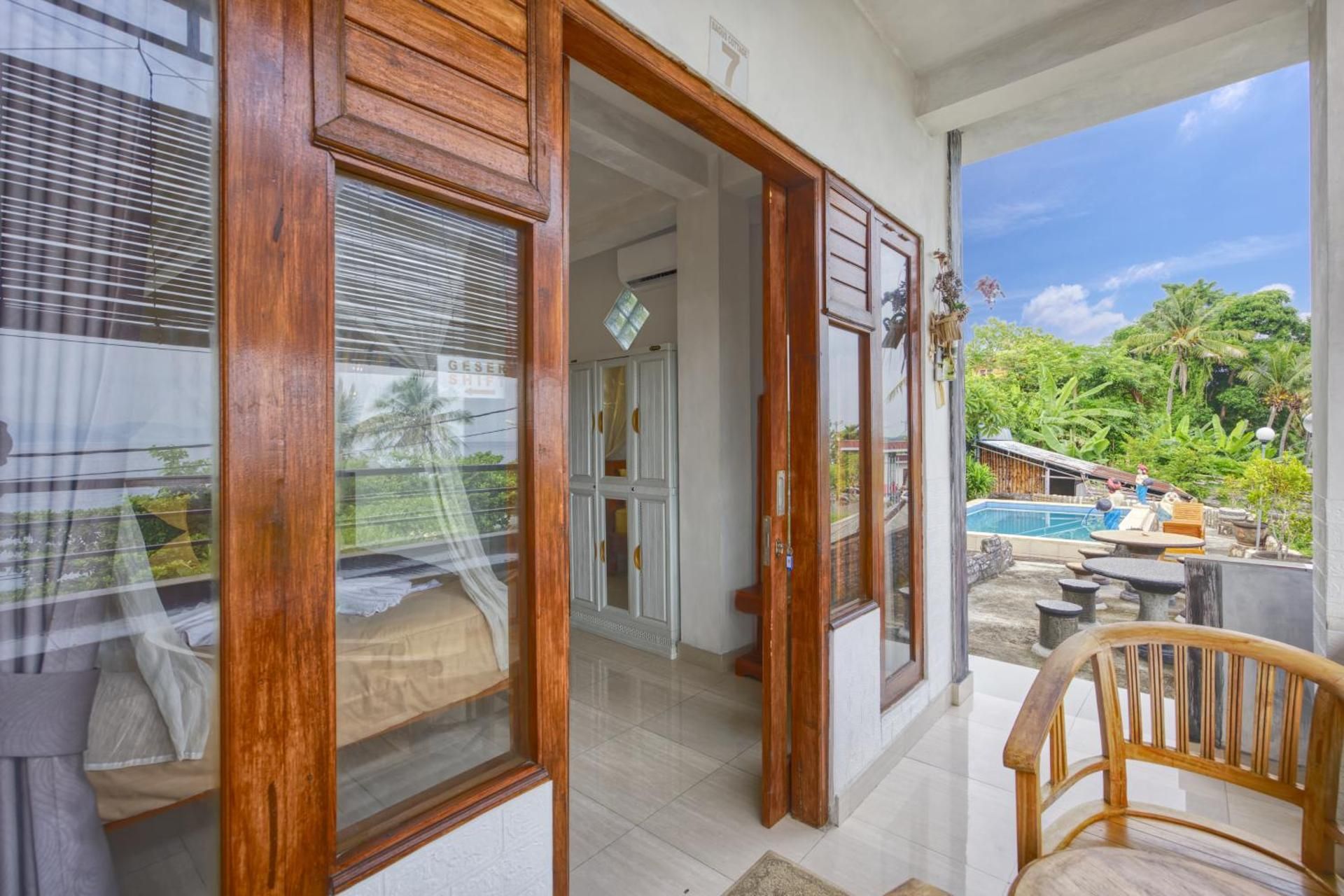 Queen Room with Sea View