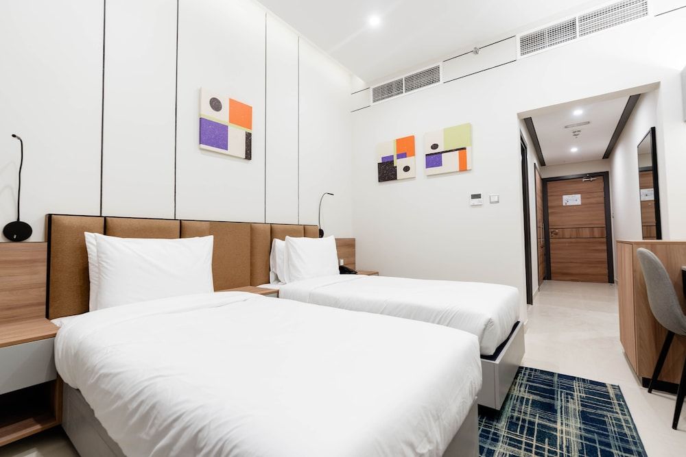 Resivation Hotel Superior Twin Room