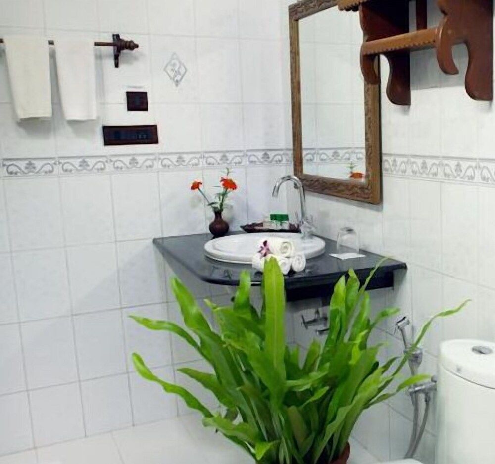 SOMA MANALTHEERAM Standard Room AC 3