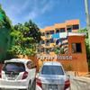 Porterhouse Beach Hotel