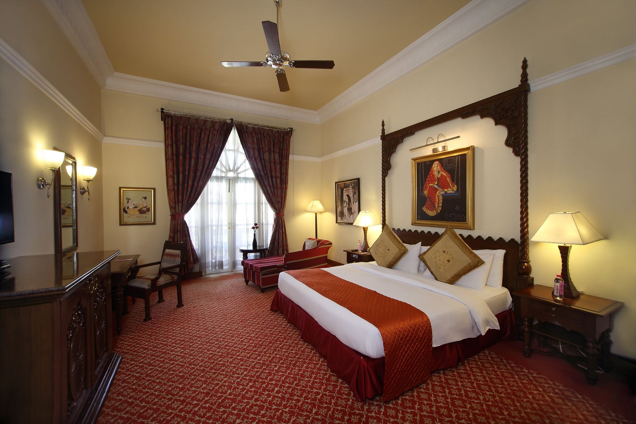 Luxury room Pool view King Bed