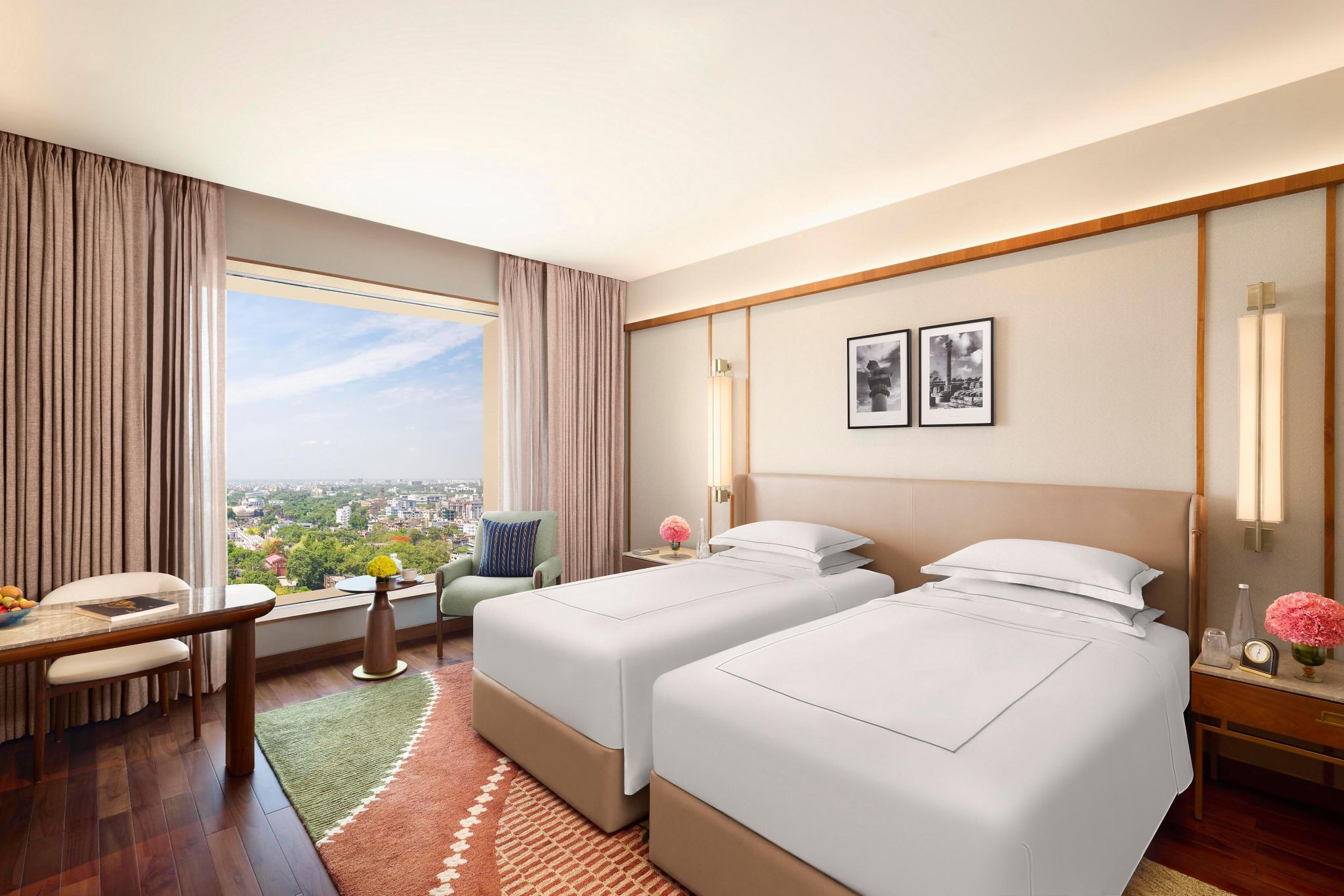 DELUXE ROOM TWIN BED