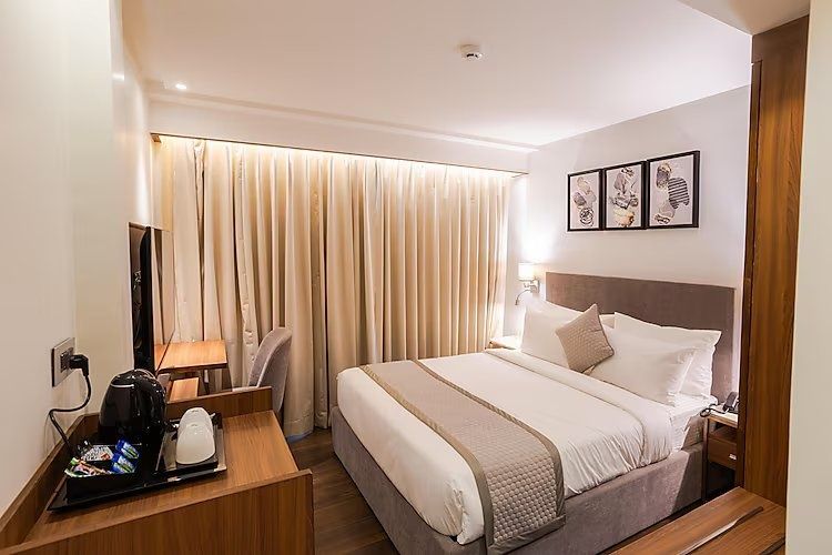 Hotel Golden Aura Superior