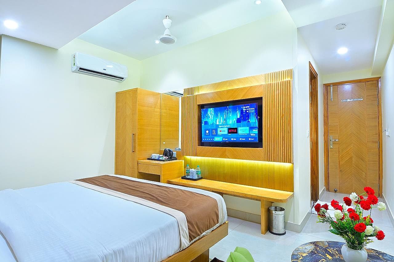 The Northern palace - 3 Min walk  From Connaught Place & New Delhi Railway Station DELUXE DOUBLE ROOM 6