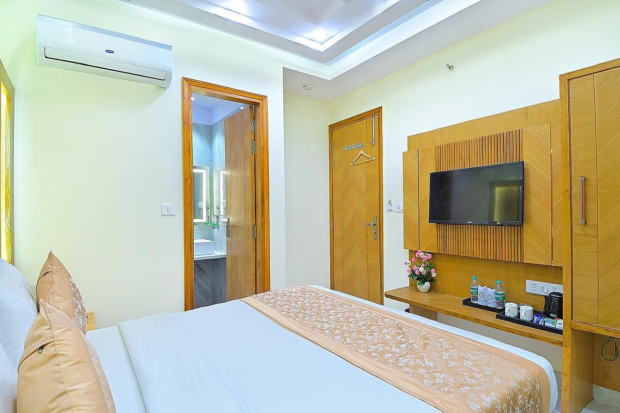 The Northern palace - 3 Min walk  From Connaught Place & New Delhi Railway Station DELUXE DOUBLE ROOM 7