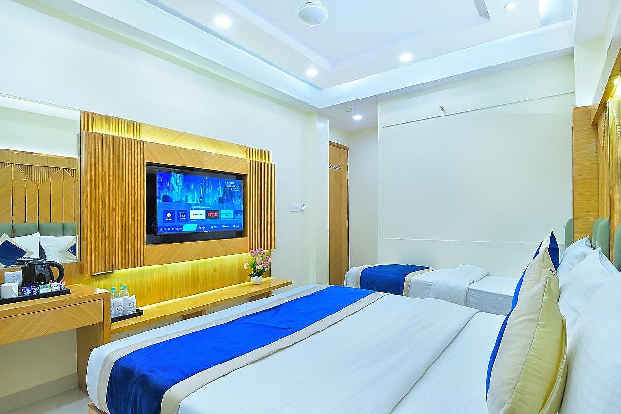 Luxury Triple Room