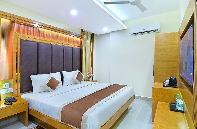The Northern palace - 3 Min walk  From Connaught Place & New Delhi Railway Station DELUXE DOUBLE ROOM 8