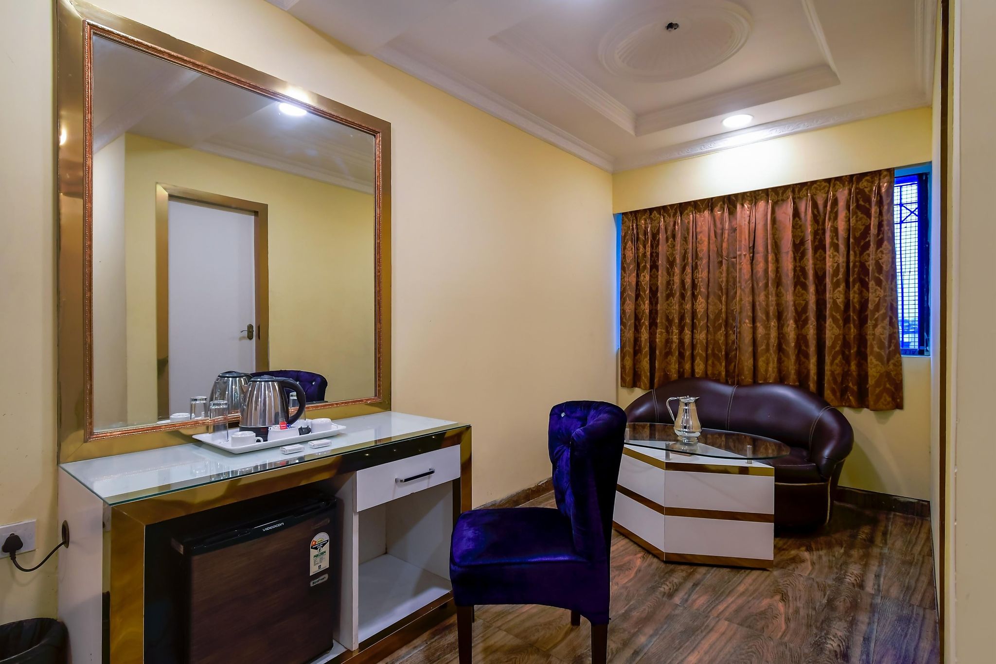 N S International Premium Standard Room 9