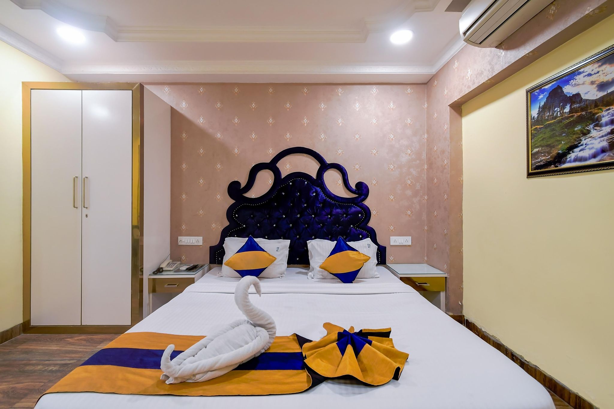 N S International Premium Standard Room 2