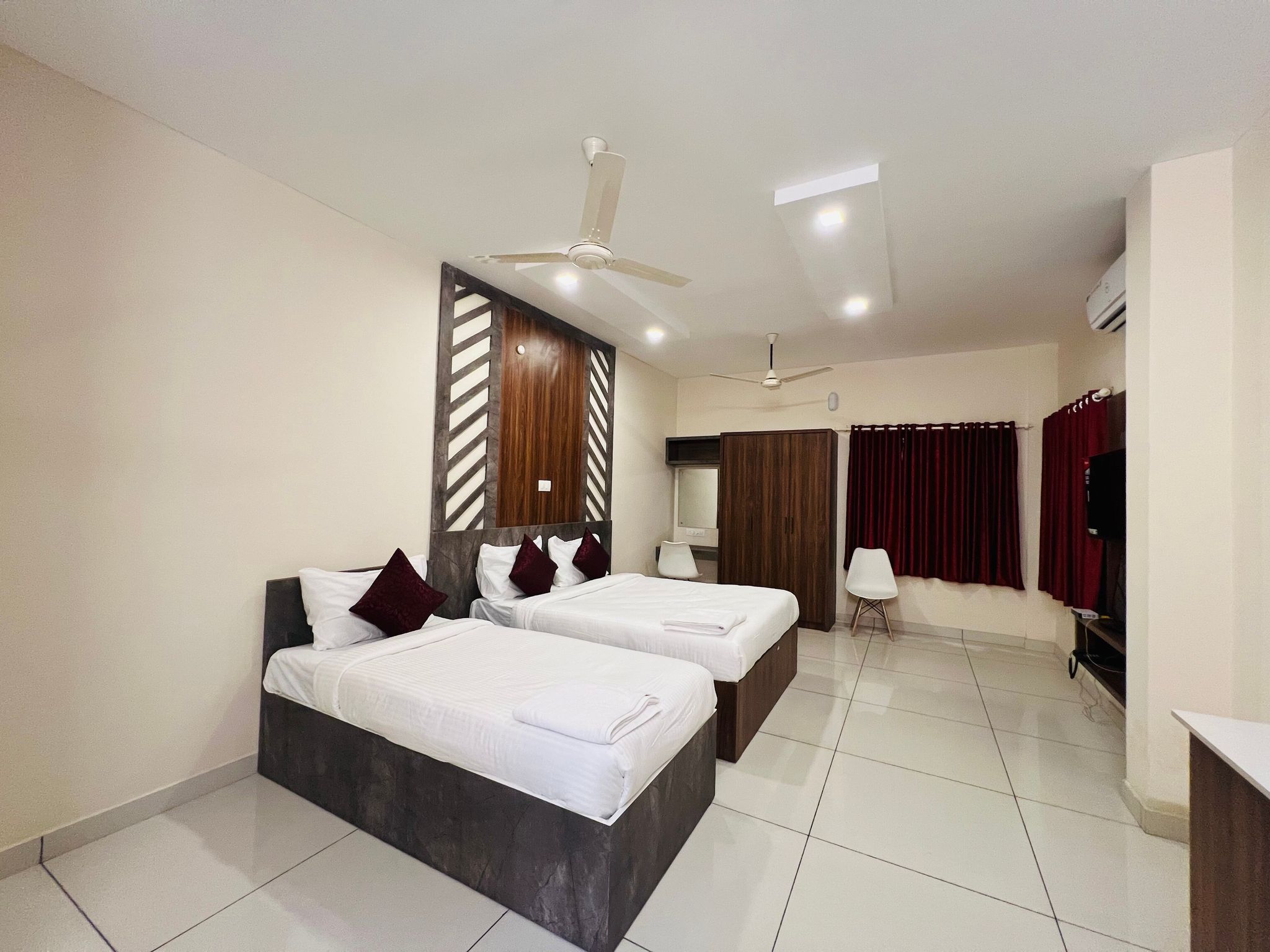 FAMILY SUITE AC